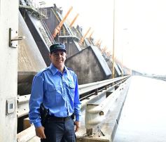 Foto de la galería: Postales de la adjudicación de las obras para ampliar la central hidroeléctrica de Yacyretá