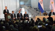 Foto de la galería: Los presidentes Macri y Mario Benítez inauguran el nuevo paso fronterizo Ituzaingó-Ayolas