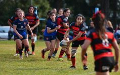 Foto de la galería: Las chicas misioneras volvieron a ganar en el Regional de rugby femenino