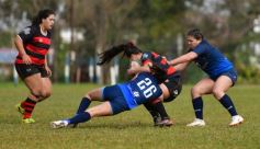 Foto de la galería: Las chicas misioneras volvieron a ganar en el Regional de rugby femenino