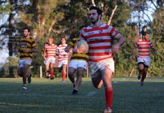 Foto de la galería: Regatas de Resistencia aplastó a Tacurú en la cancha de la Hormiga