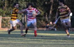 Foto de la galería: Regatas de Resistencia aplastó a Tacurú en la cancha de la Hormiga