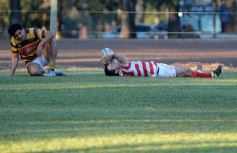 Foto de la galería: Regatas de Resistencia aplastó a Tacurú en la cancha de la Hormiga