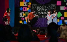 Foto de la galería: El musical Matilda, hecho por chicos posadeños, deslumbró en Encarnación