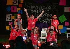 Foto de la galería: El musical Matilda, hecho por chicos posadeños, deslumbró en Encarnación