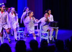 Foto de la galería: El musical Matilda, hecho por chicos posadeños, deslumbró en Encarnación