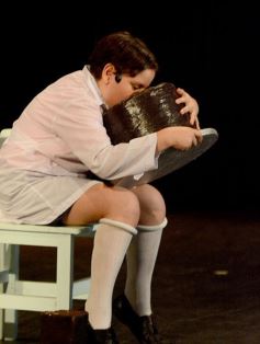 Foto de la galería: El musical Matilda, hecho por chicos posadeños, deslumbró en Encarnación