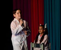 Foto de la galería: El musical Matilda, hecho por chicos posadeños, deslumbró en Encarnación