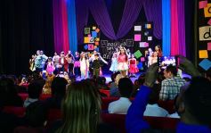 Foto de la galería: El musical Matilda, hecho por chicos posadeños, deslumbró en Encarnación