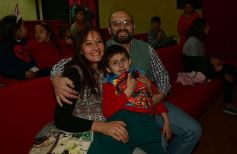 Foto de la galería: El musical Matilda, hecho por chicos posadeños, deslumbró en Encarnación