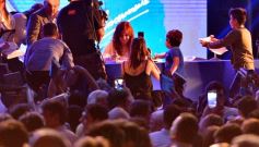 Foto de la galería: Ante una multitud, Cristina presentó su libro en Posadas