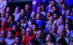 Foto de la galería: Ante una multitud, Cristina presentó su libro en Posadas