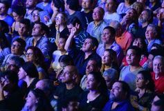Foto de la galería: Ante una multitud, Cristina presentó su libro en Posadas
