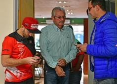 Foto de la galería: En la presentación del Superbike, Arrúa destacó el papel de los eventos deportivos en el turismo