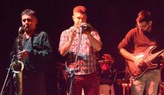 Foto de la galería: Diente de Leche homenajeó a Leo Dan con un gran recital