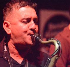 Foto de la galería: Diente de Leche homenajeó a Leo Dan con un gran recital