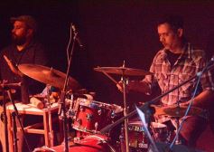 Foto de la galería: Diente de Leche homenajeó a Leo Dan con un gran recital