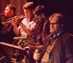 Foto de la galería: Diente de Leche homenajeó a Leo Dan con un gran recital