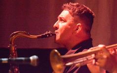 Foto de la galería: Diente de Leche homenajeó a Leo Dan con un gran recital