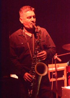 Foto de la galería: Diente de Leche homenajeó a Leo Dan con un gran recital