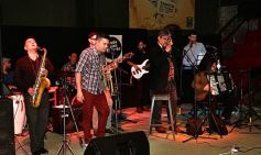 Foto de la galería: Diente de Leche homenajeó a Leo Dan con un gran recital