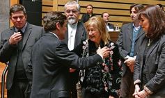 Foto de la galería: Ovación en la Legislatura para los campeones misioneros de la Copa Robótica 2019