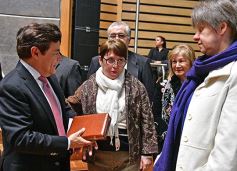 Foto de la galería: Ovación en la Legislatura para los campeones misioneros de la Copa Robótica 2019