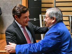 Foto de la galería: Ovación en la Legislatura para los campeones misioneros de la Copa Robótica 2019