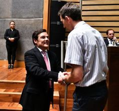 Foto de la galería: Ovación en la Legislatura para los campeones misioneros de la Copa Robótica 2019