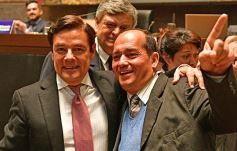 Foto de la galería: Ovación en la Legislatura para los campeones misioneros de la Copa Robótica 2019