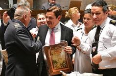 Foto de la galería: Ovación en la Legislatura para los campeones misioneros de la Copa Robótica 2019