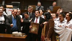 Foto de la galería: Ovación en la Legislatura para los campeones misioneros de la Copa Robótica 2019