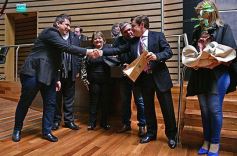 Foto de la galería: Ovación en la Legislatura para los campeones misioneros de la Copa Robótica 2019