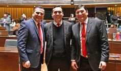 Foto de la galería: Ovación en la Legislatura para los campeones misioneros de la Copa Robótica 2019