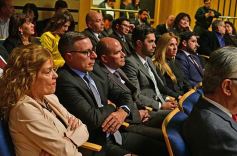 Foto de la galería: Ovación en la Legislatura para los campeones misioneros de la Copa Robótica 2019
