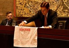 Foto de la galería: Ovación en la Legislatura para los campeones misioneros de la Copa Robótica 2019