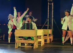 Foto de la galería: Postales de Matilda, el elogiado musical del Festival De Las Dos Orillas