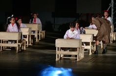 Foto de la galería: Postales de Matilda, el elogiado musical del Festival De Las Dos Orillas