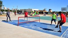Foto de la galería: Postales de una tarde soleada: empezó en la bahía El Brete la Semana del Farmacéutico