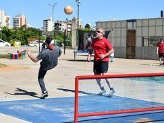 Foto de la galería: Postales de una tarde soleada: empezó en la bahía El Brete la Semana del Farmacéutico