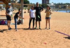 Foto de la galería: Postales de una tarde soleada: empezó en la bahía El Brete la Semana del Farmacéutico