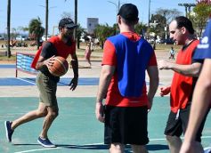 Foto de la galería: Postales de una tarde soleada: empezó en la bahía El Brete la Semana del Farmacéutico