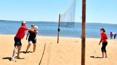 Foto de la galería: Postales de una tarde soleada: empezó en la bahía El Brete la Semana del Farmacéutico