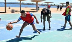 Foto de la galería: Postales de una tarde soleada: empezó en la bahía El Brete la Semana del Farmacéutico