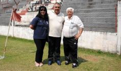 Foto de la galería: Glorias de Guaraní y de Iguazú jugaron un partido en Villa Sarita