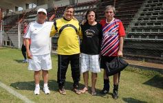 Foto de la galería: Glorias de Guaraní y de Iguazú jugaron un partido en Villa Sarita