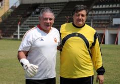 Foto de la galería: Glorias de Guaraní y de Iguazú jugaron un partido en Villa Sarita
