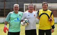 Foto de la galería: Glorias de Guaraní y de Iguazú jugaron un partido en Villa Sarita