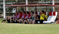 Foto de la galería: Glorias de Guaraní y de Iguazú jugaron un partido en Villa Sarita