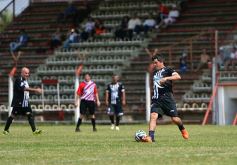 Foto de la galería: Glorias de Guaraní y de Iguazú jugaron un partido en Villa Sarita
